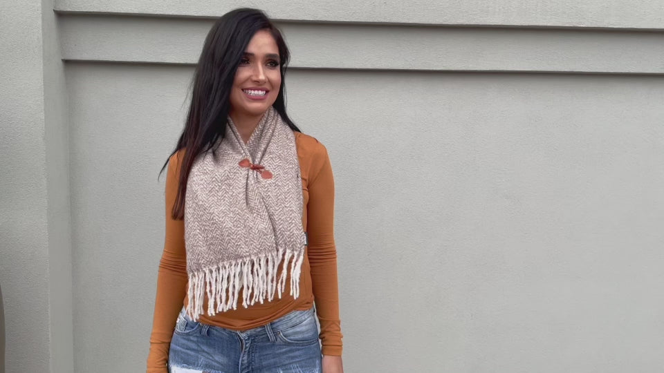 SHOLDIT™ Multi-Pocket Crossover Scarf with Pocket Winterburry Black How To Video